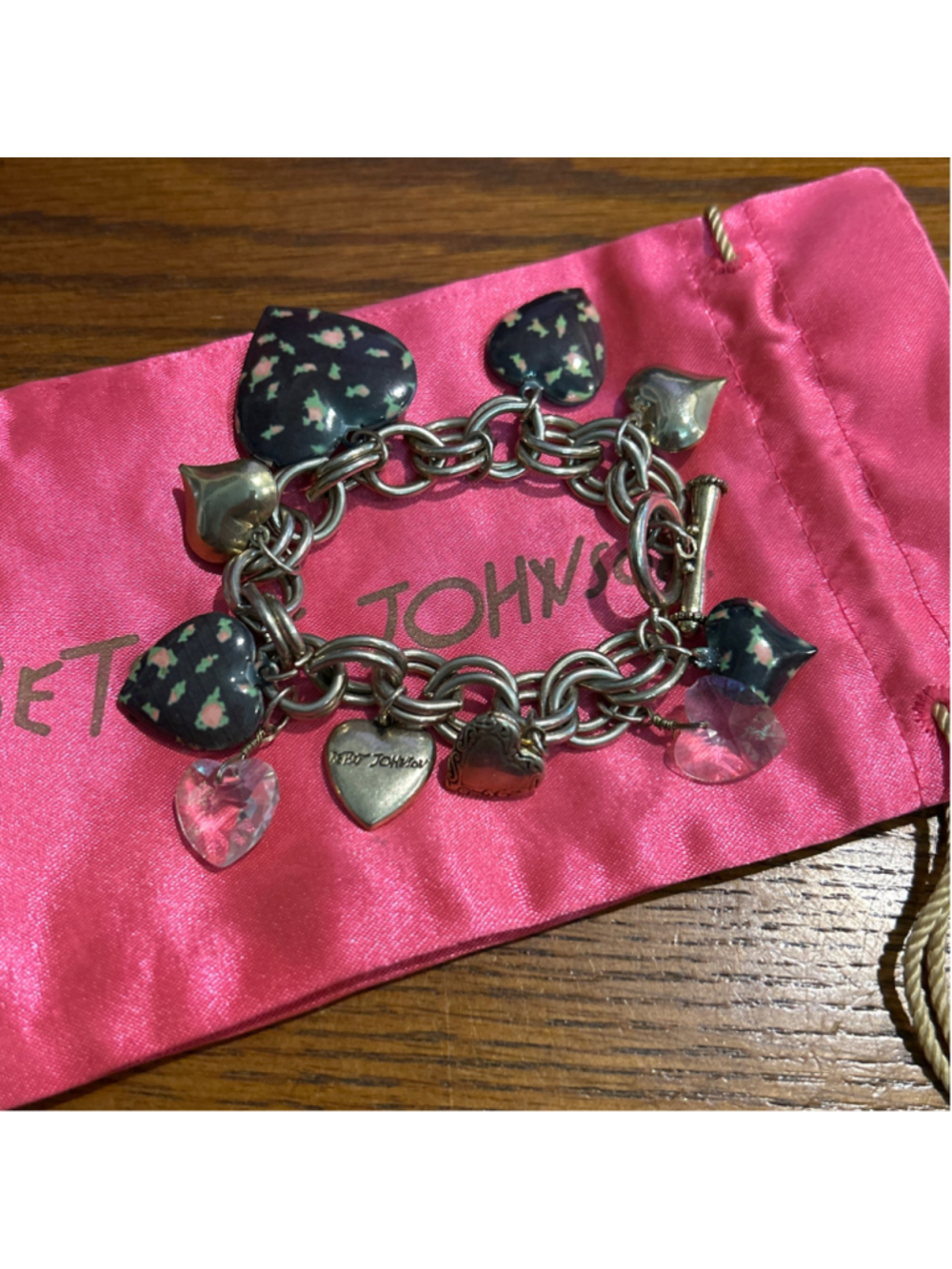Women's Betsey Johnson Charm Bracelet One Size Silver Black Heart Charms